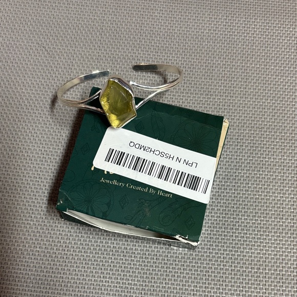 manilata Jewelry - Manila’s Silver cuff Bracelet with raw citrine Stone NWT